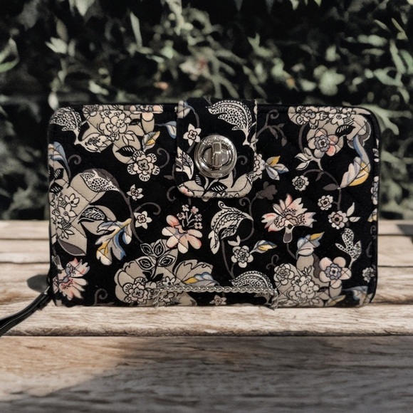 Vera Bradley Turn-Lock Large Wallet, RFID Protection, Holland Garden, Floral EUC - Picture 1 of 13